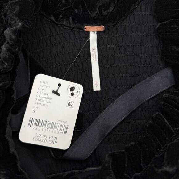 NWT FREE PEOPLE Two Piece Velvet Smocked Skirt And Ruffle Puff Sleeve Top SMALL - Picture 4 of 10